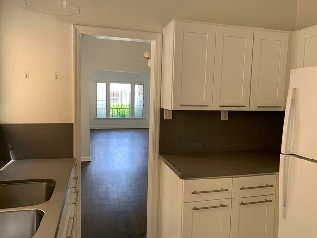 kitchen - 458 N Ogden Dr