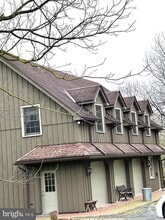 Building Photo - 313 S Main St