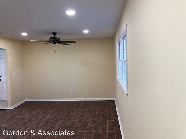 Foto del edificio - 3 br, 2 bath House - 1046 Glenwood Drive