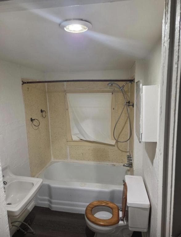 Foto del edificio - 1129 E Maple St