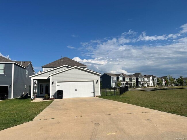 Foto del edificio - 3336 Meriwether Dr