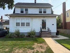 Building Photo - 42 W Lincoln Ave