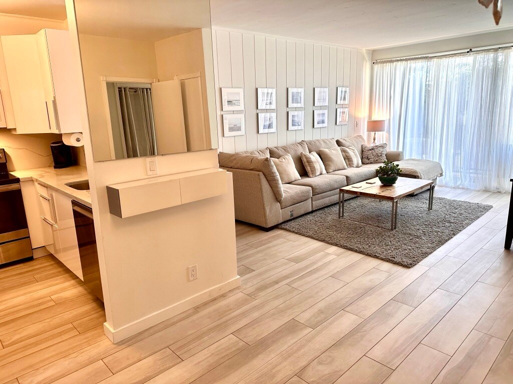 Aéreo - 23901 Civic Center Way