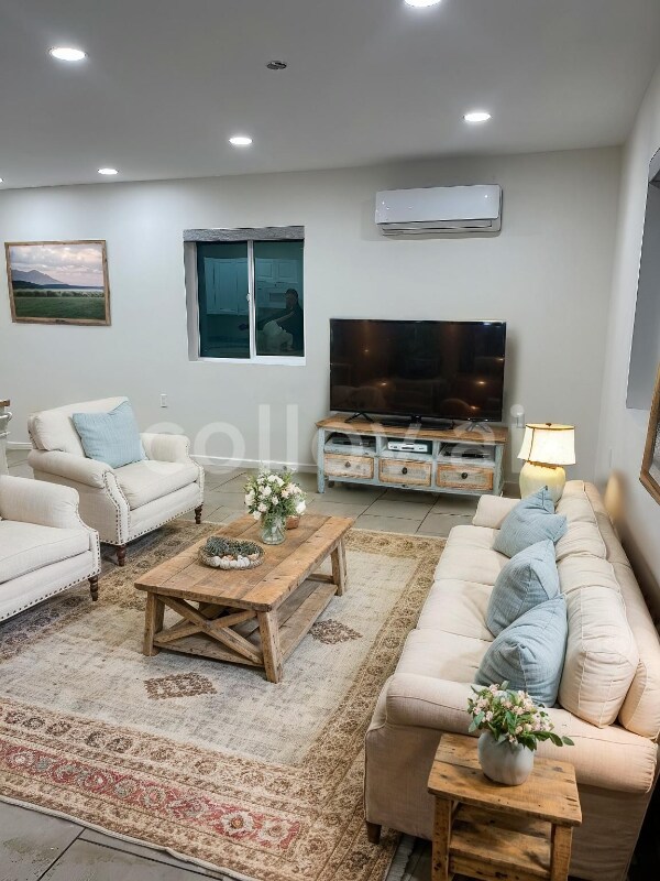 Foto principal - 15730 Washington St