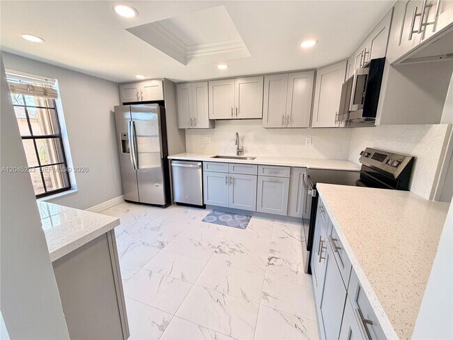 Foto del edificio - 7361 SW 26th Ct