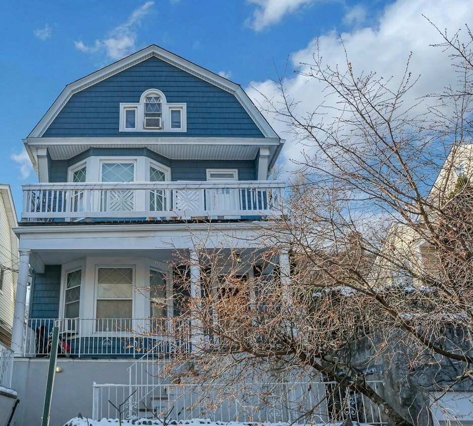 Photo - 5625 Post Rd (The Bronx, NY)