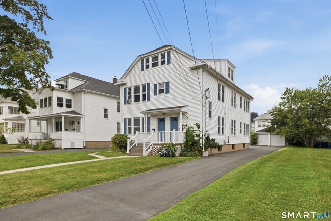 Foto del edificio - 65 Dover Rd