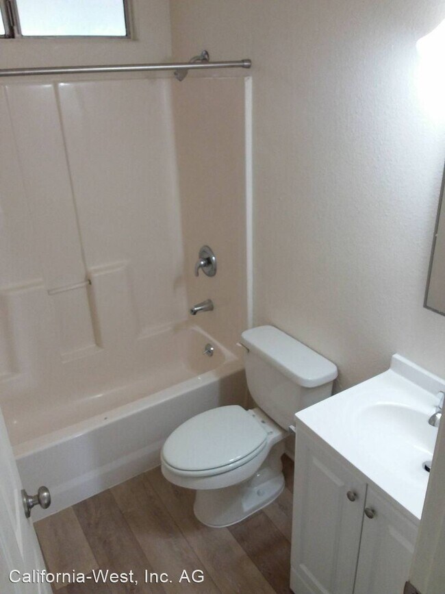 Building Photo - 4 br, 1 bath House - 812 LOS REYES