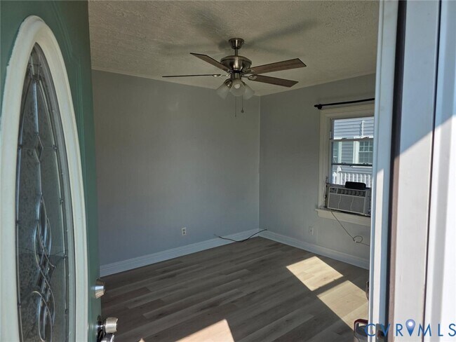 Foto del edificio - 1820 St Claire Ln