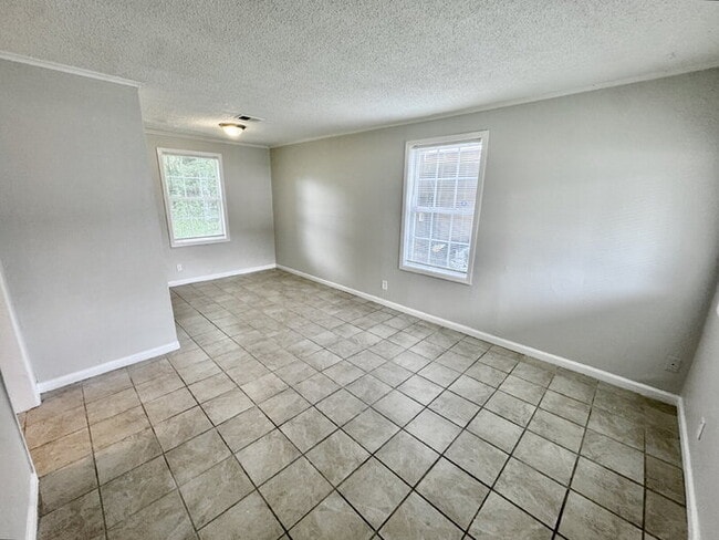 Foto del edificio - 1623 Harville St