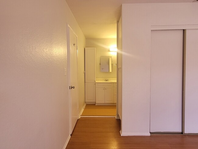 master br restroom - 1000 Central Ave