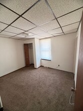 Building Photo - 203 Wood St