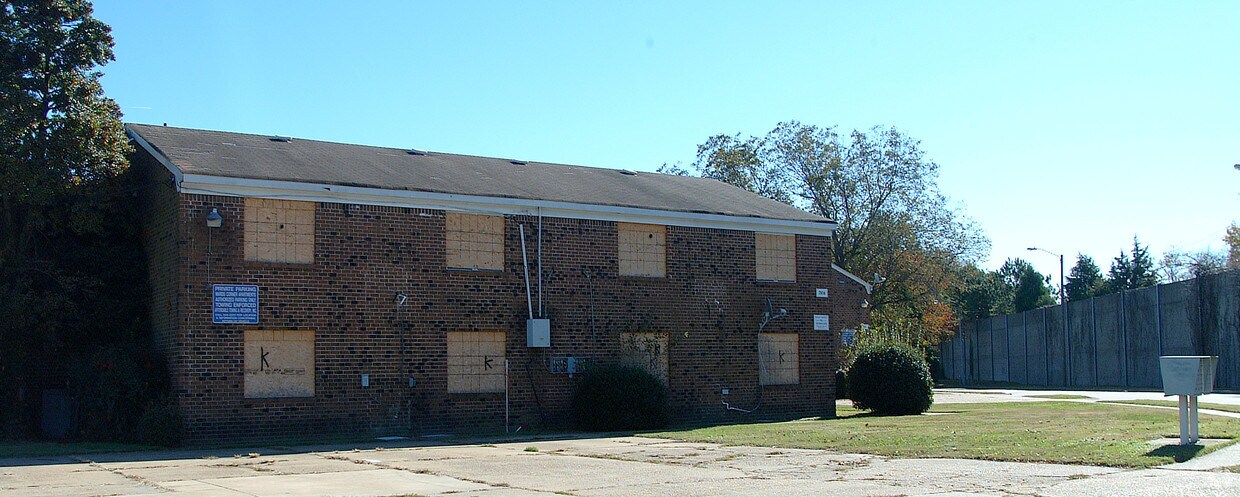 Primary Photo - 7816 San Antonio Blvd