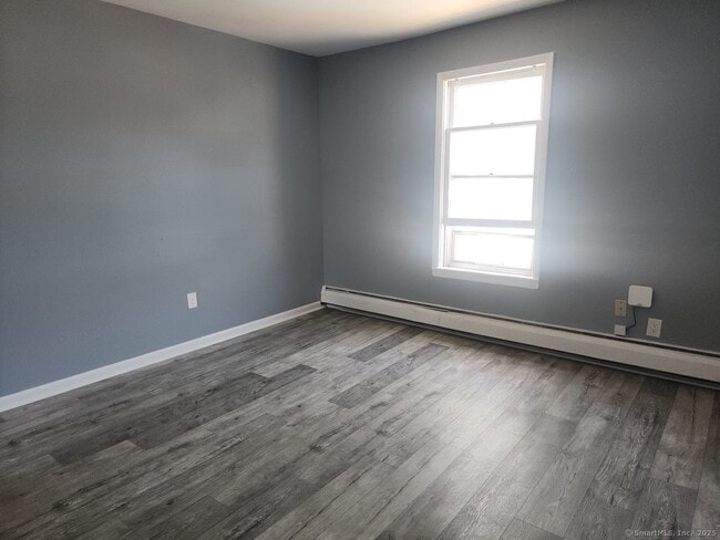 Building Photo - 88 Twiss St