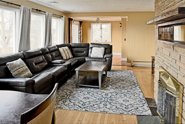 Foto del edificio - 1031 Lake Shore Dr