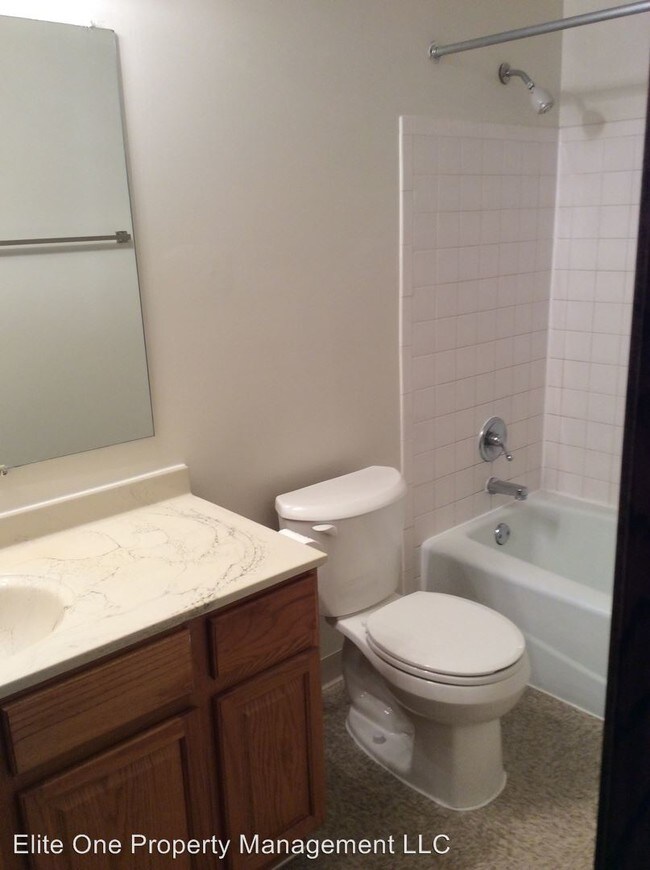 Foto del edificio - 2060 Meadow Ln