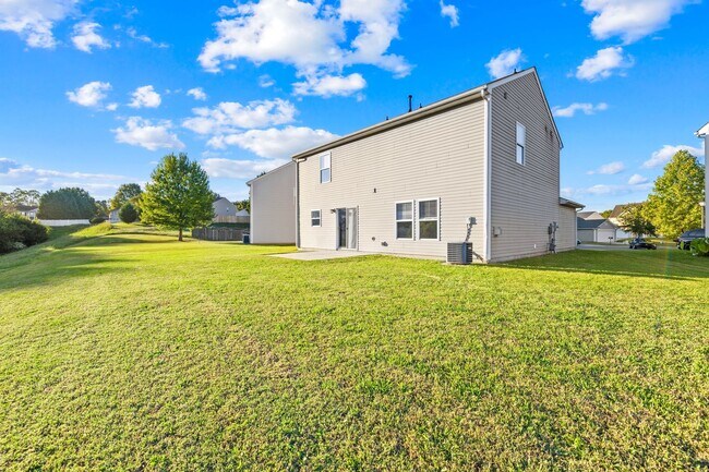 Foto del edificio - Spacious Northlake Home Offering Style, Co...