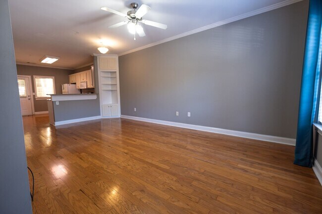 Foto del edificio - Available Now: 2 Bedroom, 2.5 Bath Condo i...