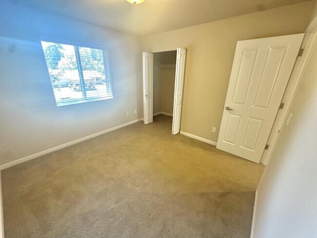 Foto del edificio - 4804 215th Ln