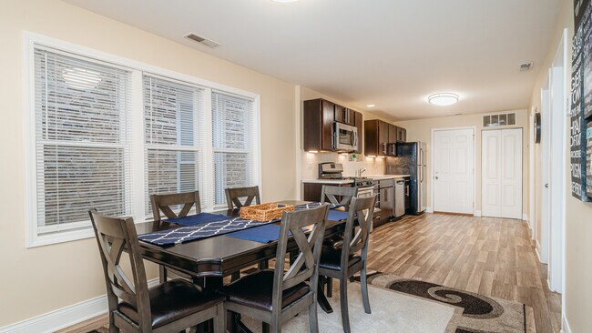 Foto del edificio - 2927 W Lyndale St