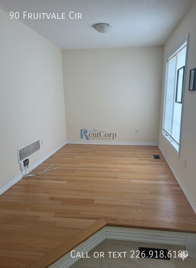 Photo du bâtiment - 90 Fruitvale Cir