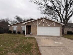 Building Photo - 2011 Lavon Creek Ln