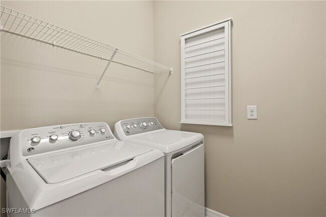 Foto del edificio - 15951 Grassland Ln
