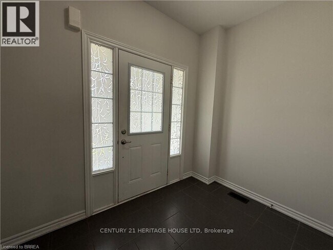 Building Photo - 164 Bilanski Farm Rd