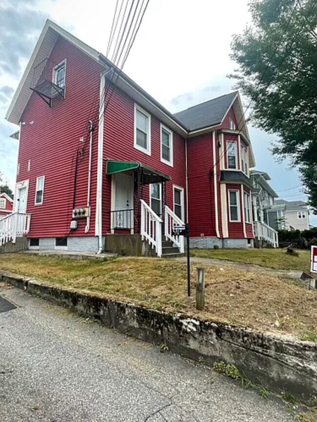 Foto del edificio - 89 Hamlet Ave