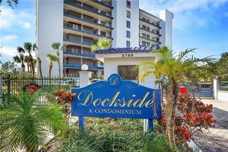 Building Photo - 2780 N Riverside Dr
