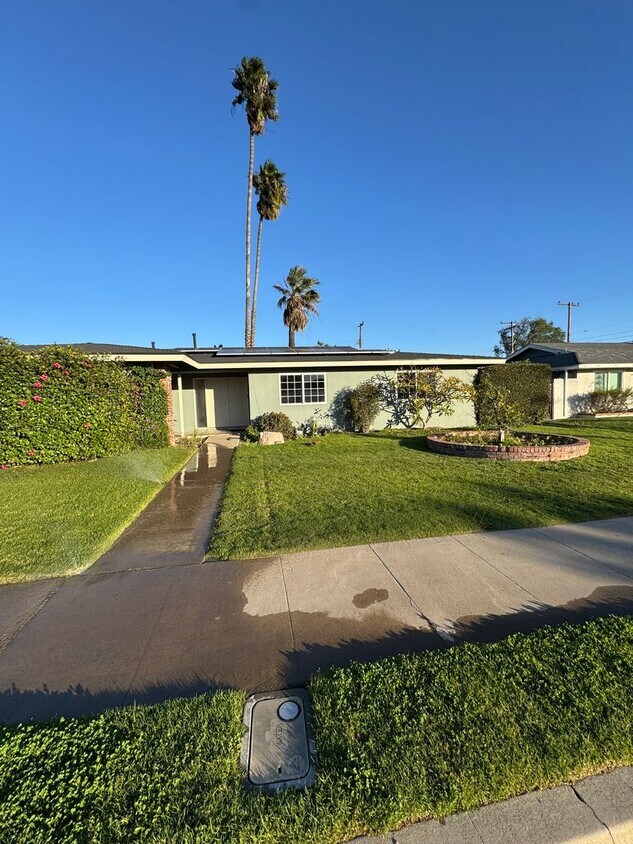 Charming 3-Bedroom, 2-Bath Home in Prime Orange Location - Charming 3-Bedroom, 2-Bath Home in Prime Orange Location