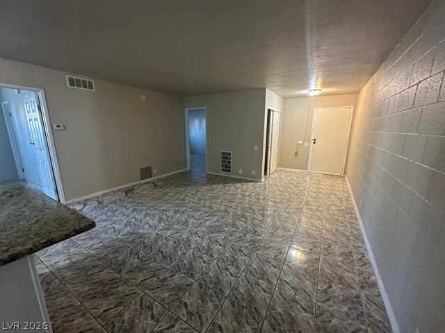 Foto del edificio - 2909 E Elm Ave