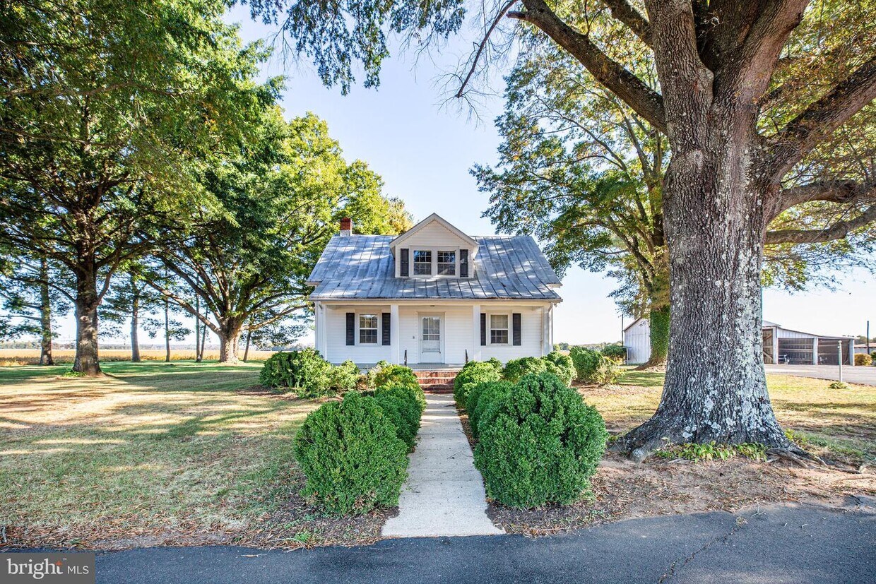 Primary Photo - 3141 Buckner Rd
