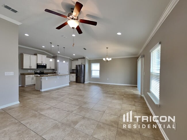 Building Photo - 414 Samara Lakes Pkwy