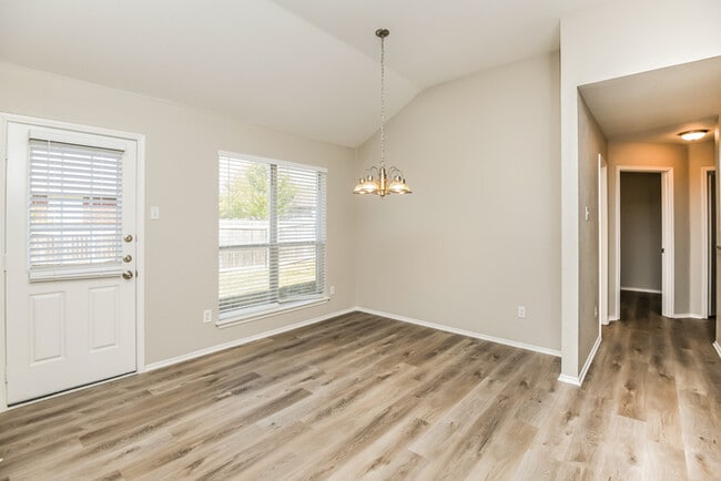 Foto del edificio - 1306 Indian Wells Tr