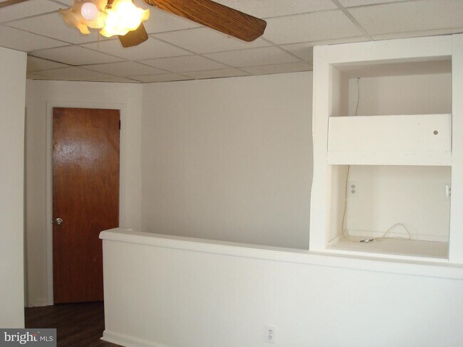 Building Photo - 449 Pusey Ave
