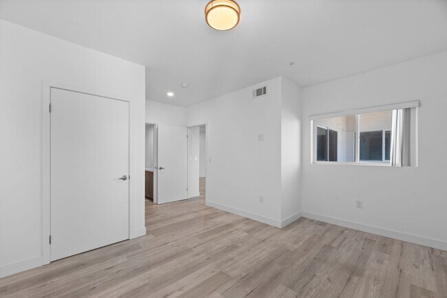 Interior Photo - TALA Local at 3057-3067 W. Pico Blvd