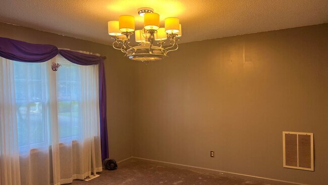 Building Photo - 6117 Countryview Ln