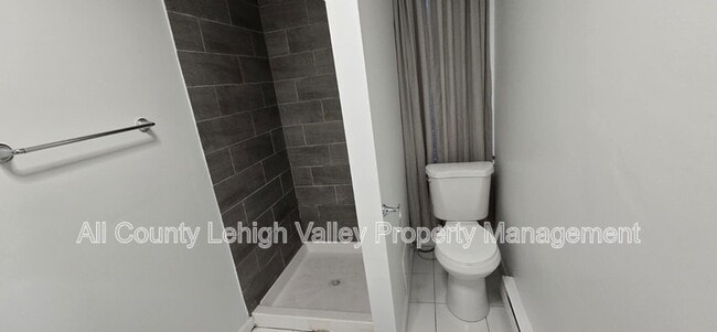 Foto del edificio - 129 W Sycamore St