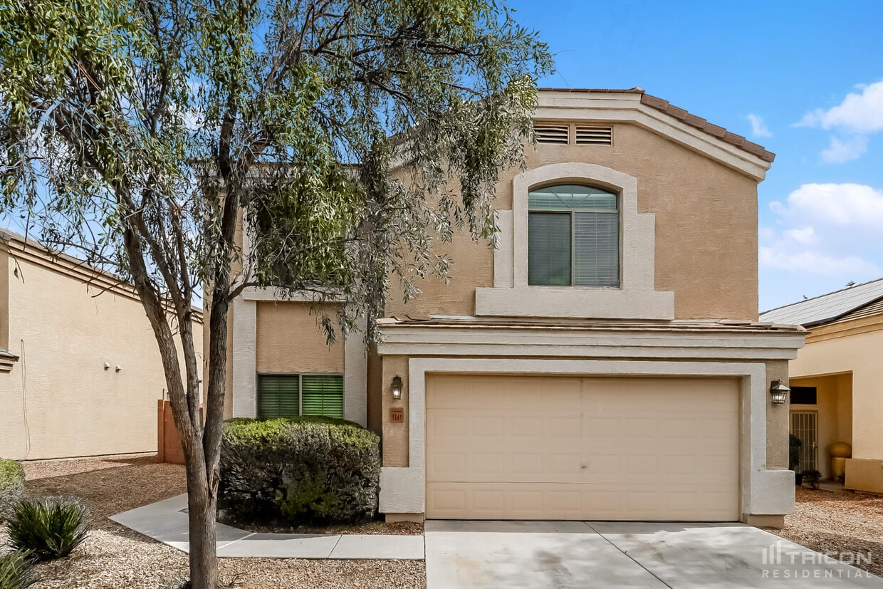 Foto principal - 1641 S 233rd Ln