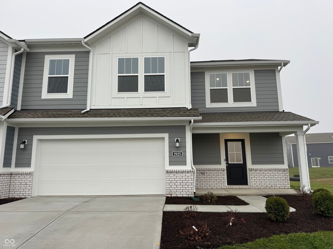 Foto principal - 2925 Grand Rdg Dr