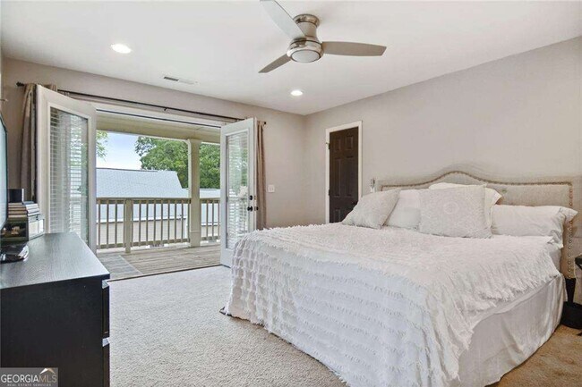 Foto del edificio - 663 Windsor St SW
