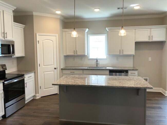 Foto del edificio - 246 Andrews Ln