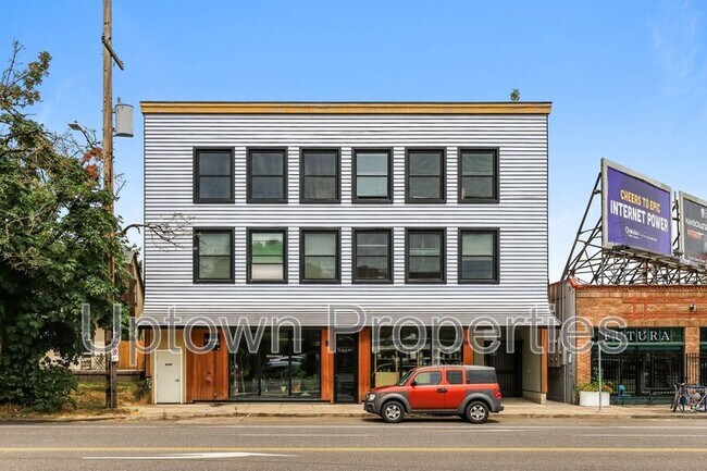 Foto del edificio - 1515 N Rosa Parks Way