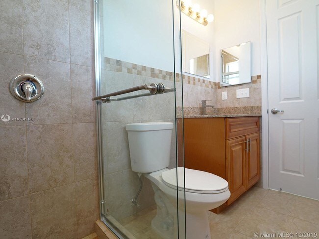 Foto del edificio - 7738 NW 5th St