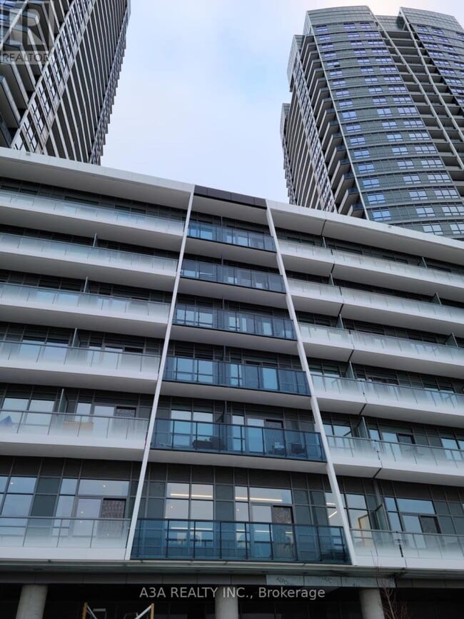 Building Photo - 50 Upper Mall Wy