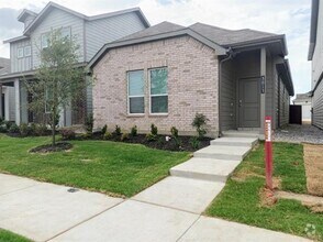 Building Photo - 3013 Pecan Farm Ln