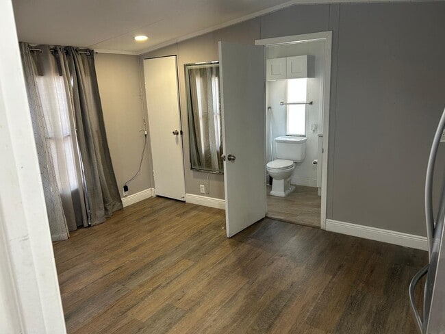 Building Photo - 4770 Naranja Way