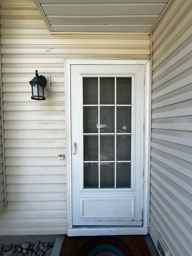 Building Photo - 11283 W Glen Ellyn Dr