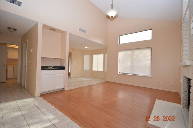 Building Photo - 6549 Deadwood Rd